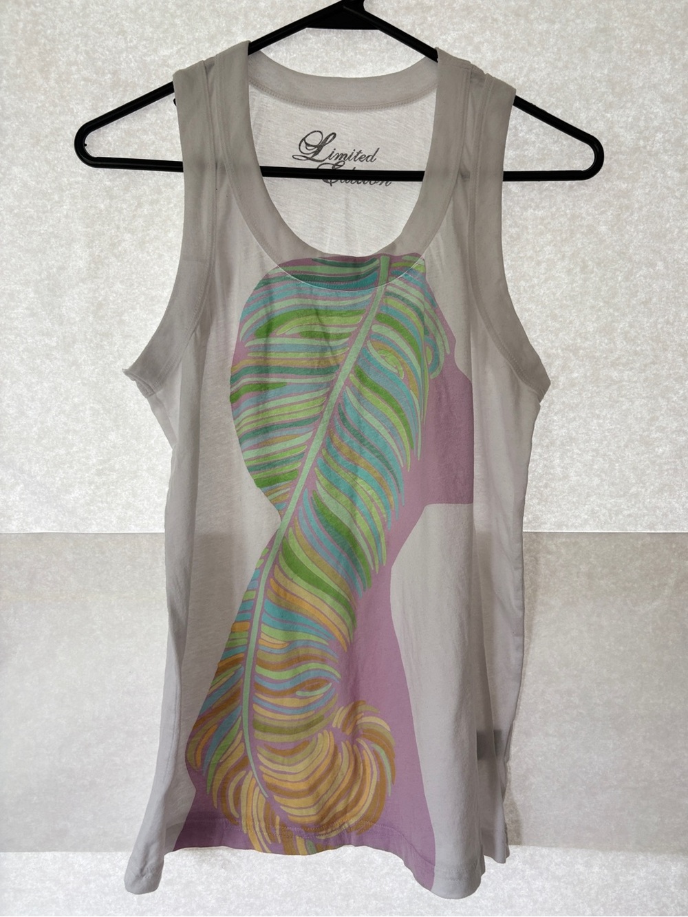 Women's Cream Tank Top with Multicolor Feather Print